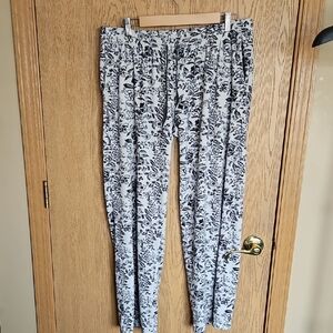 Daniel Buchler Floral Grey and White  Fleece Pajama Bottoms